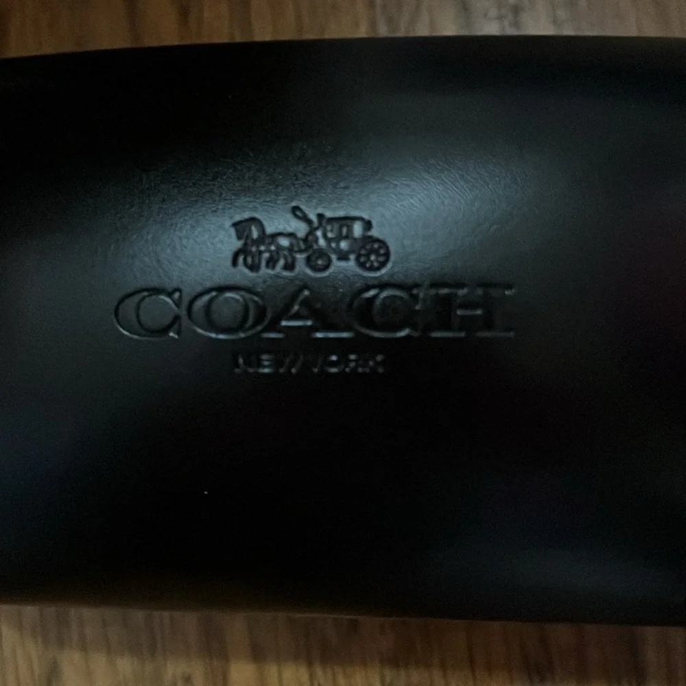 NEW COACH Sunglasses Embossed hard shell Black Case Embossed Cleaning Cl… - Picture 10 of 13